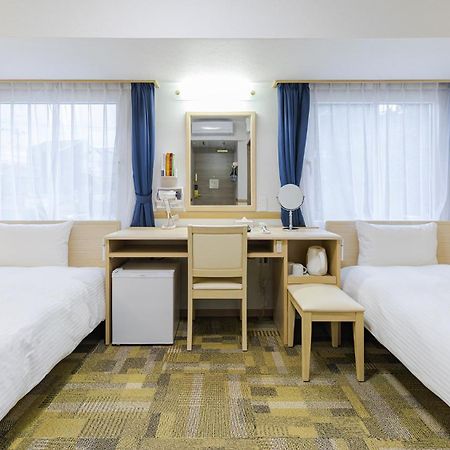 Toyoko Inn Tokyo Ikebukuro Kita Guchi No 2 Exteriör bild